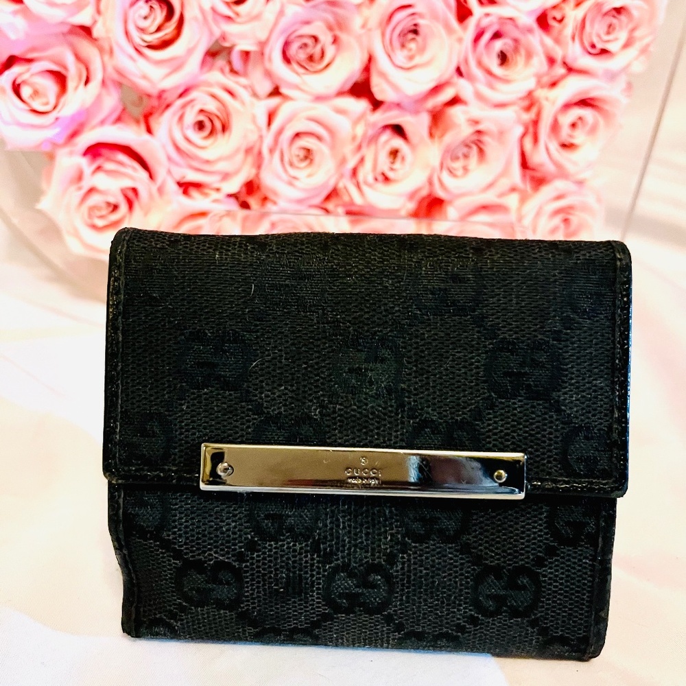 🌺Authentic Black Gucci Canvas Compact Wallet